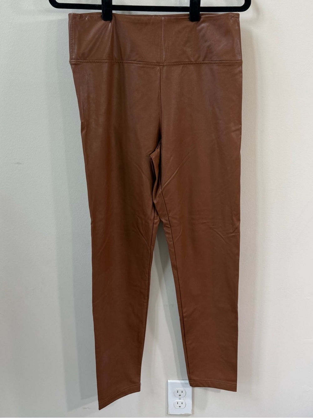 Boston Proper Brown Faux-Leather Pants Size Medium